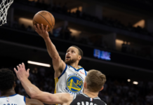 Curry scores playoff career-high 50 points, Warriors eliminate Kings in Game 7