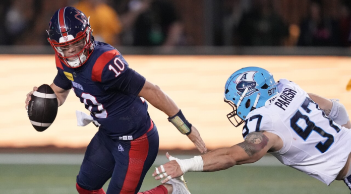 Alouettes’ Alexander runs in late TD to seal double-digit comeback win