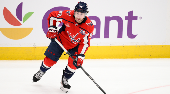 Oilers sign forward Andrew Mangiapane to two-year deal