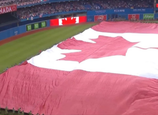 How Blue Jays collaborate with Canadian Military to help unveil the flag