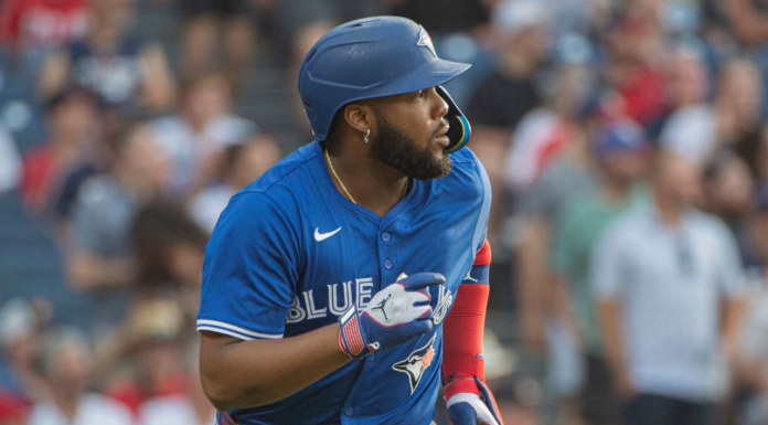 Blue Jays’ Guerrero Jr. leaves game vs. Pirates with left hamstring tightness