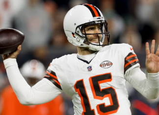 Browns name Joe Flacco starting quarterback