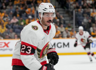 Red Wings sign D Travis Hamonic to one-year, $1M contract
