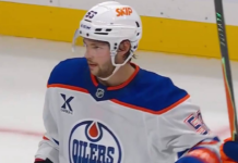 Oilers’ Howard blasts one-timer from distance past Jets’ Comrie