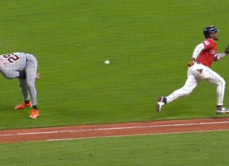 Tigers’ Skubal makes costly error with between-the-legs throw to first