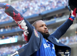 Guerrero Jr. authors new signature moment with epic swing in Blue Jays’ win