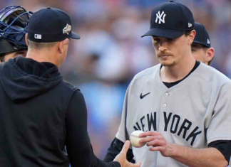 Yankees head home facing elimination after beatdowns in Toronto