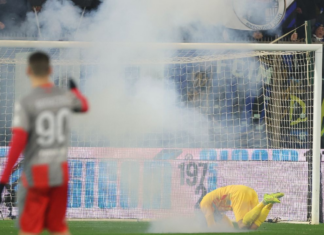 Inter Milan match briefly halted after flare hits Cremonese goalkeeper