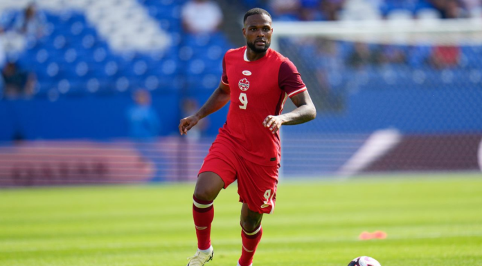 Report: Canadian international Cyle Larin set to join Southampton
