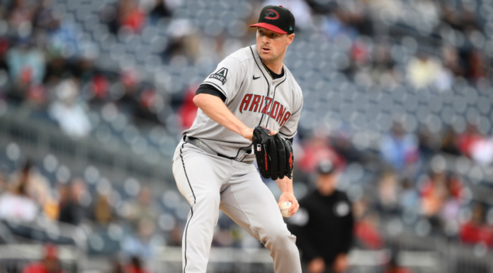 Blue Jays sign Joe Mantiply to minor-league deal, invite to spring training