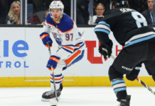 Gotta See It: McDavid fires home bouncing puck for 400th career goal