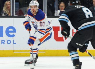 Gotta See It: McDavid fires home bouncing puck for 400th career goal