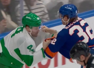 Maple Leafs’ Rielly drops the mitts with Islanders’ MacLean