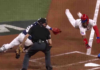 Guerrero Jr. avoids tag with incredible slide to extend the lead over Korea
