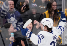 Maple Leafs’ Knies shows strength with short-handed goal vs. Bruins
