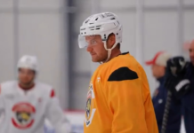 Barkov joins Panthers’ teammates for first full practice this season
