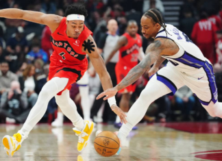 Former Raptors Achiuwa, DeRozan help Kings drop Toronto to seventh in East