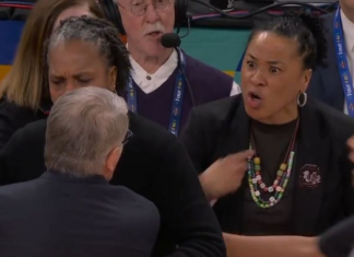 Auriemma and Staley have heated exchange as South Carolina defeats UConn
