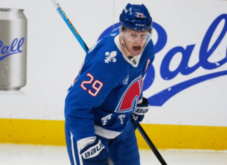 Avalanche star Nathan MacKinnon becomes first to 50 goals this season