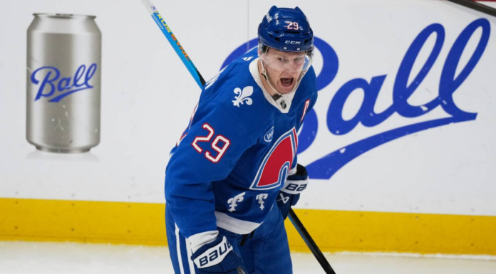 Avalanche star Nathan MacKinnon becomes first to 50 goals this season