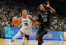 South Carolina knocks off defending champs UConn to reach national championship