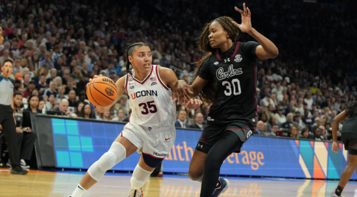 South Carolina knocks off defending champs UConn to reach national championship