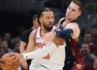 Knicks sweep Cavaliers, advance to first NBA Finals since 1999