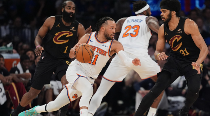 Knicks stun Cavaliers with big comeback to take Game 1 in OT