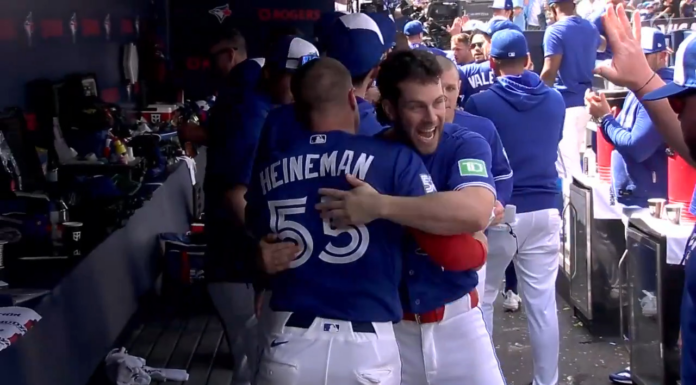 Blue Jays team up for strikeout, throwout double play to escape jam