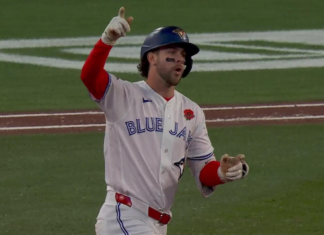 Blue Jays’ Clement cracks solo shot to cut into Marlins’ lead