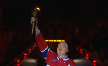 Robinson carries torch out to surging Canadiens crowd ahead of Game 6