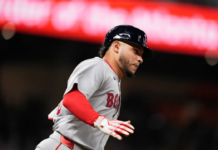 Willson Contreras hits a 2-run homer in the 8th to lift Red Sox past Braves