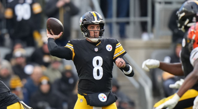 AP Sources: Aaron Rodgers, Steelers agree to one-year deal