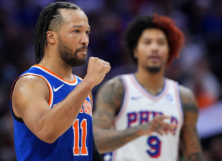 Brunson scores 33 points, helps Knicks take 3-0 lead over 76ers