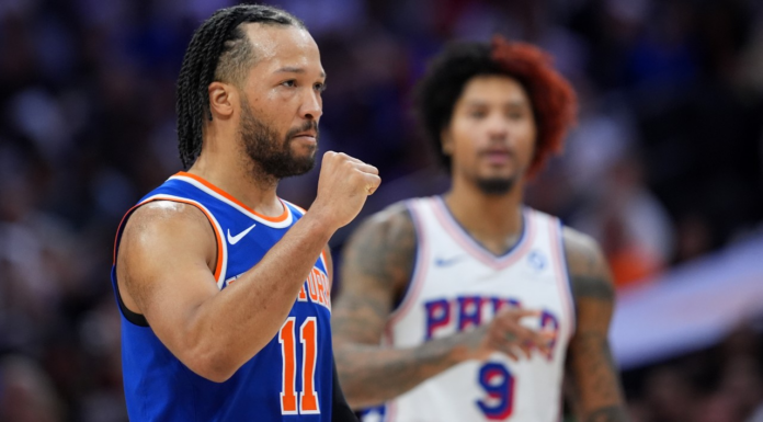Brunson scores 33 points, helps Knicks take 3-0 lead over 76ers