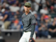 Ex-Yankee Weaver helps Mets even Subway Series