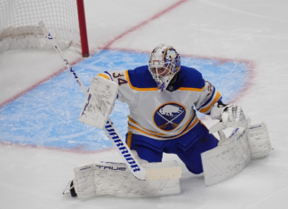 Sabres, Canadiens both pull starting goalies in Game 6